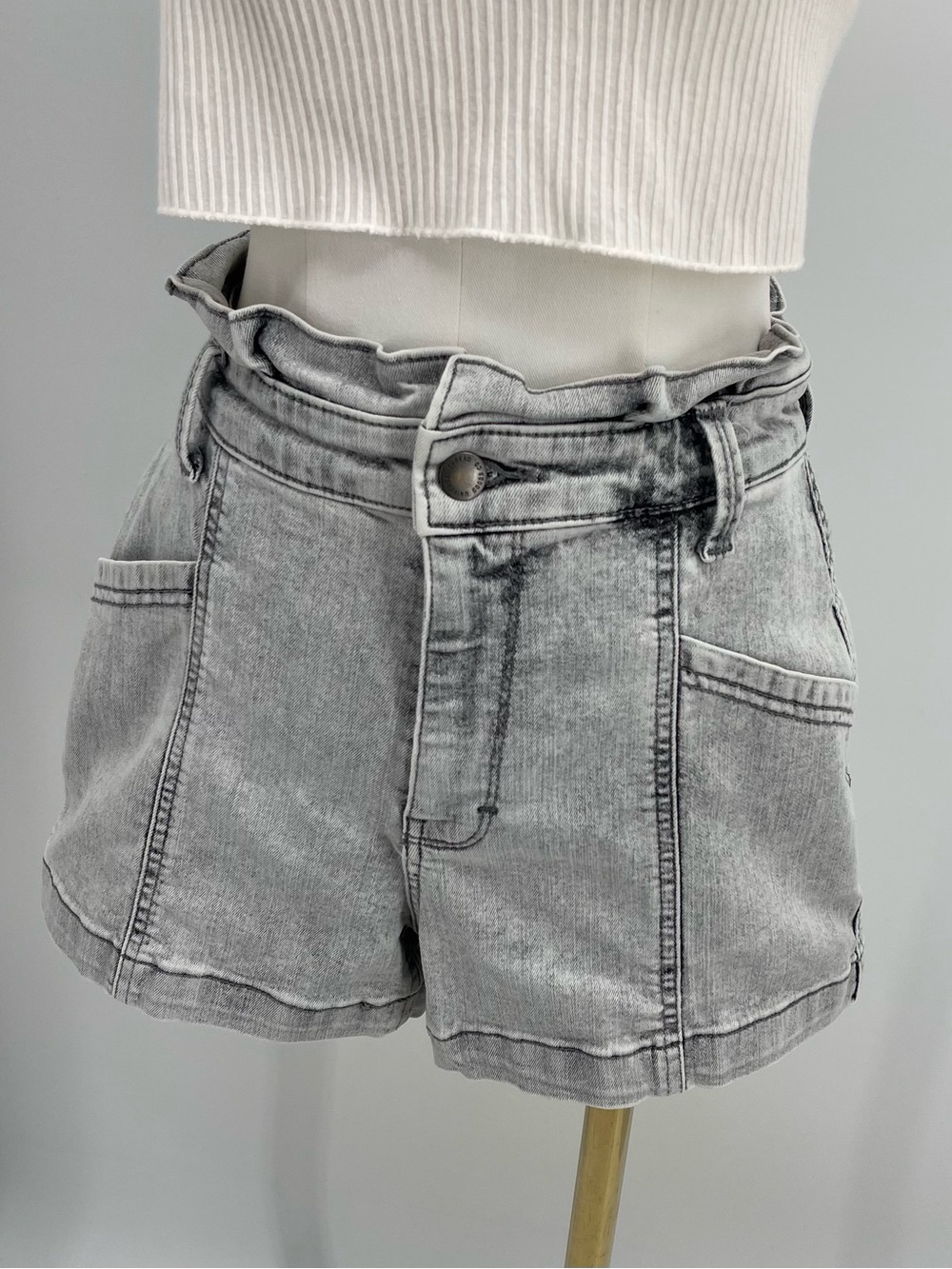 Paperbag Waist Denim Shorts 2 90s Y2K Retro Coastal Casual Modern Indie Boho